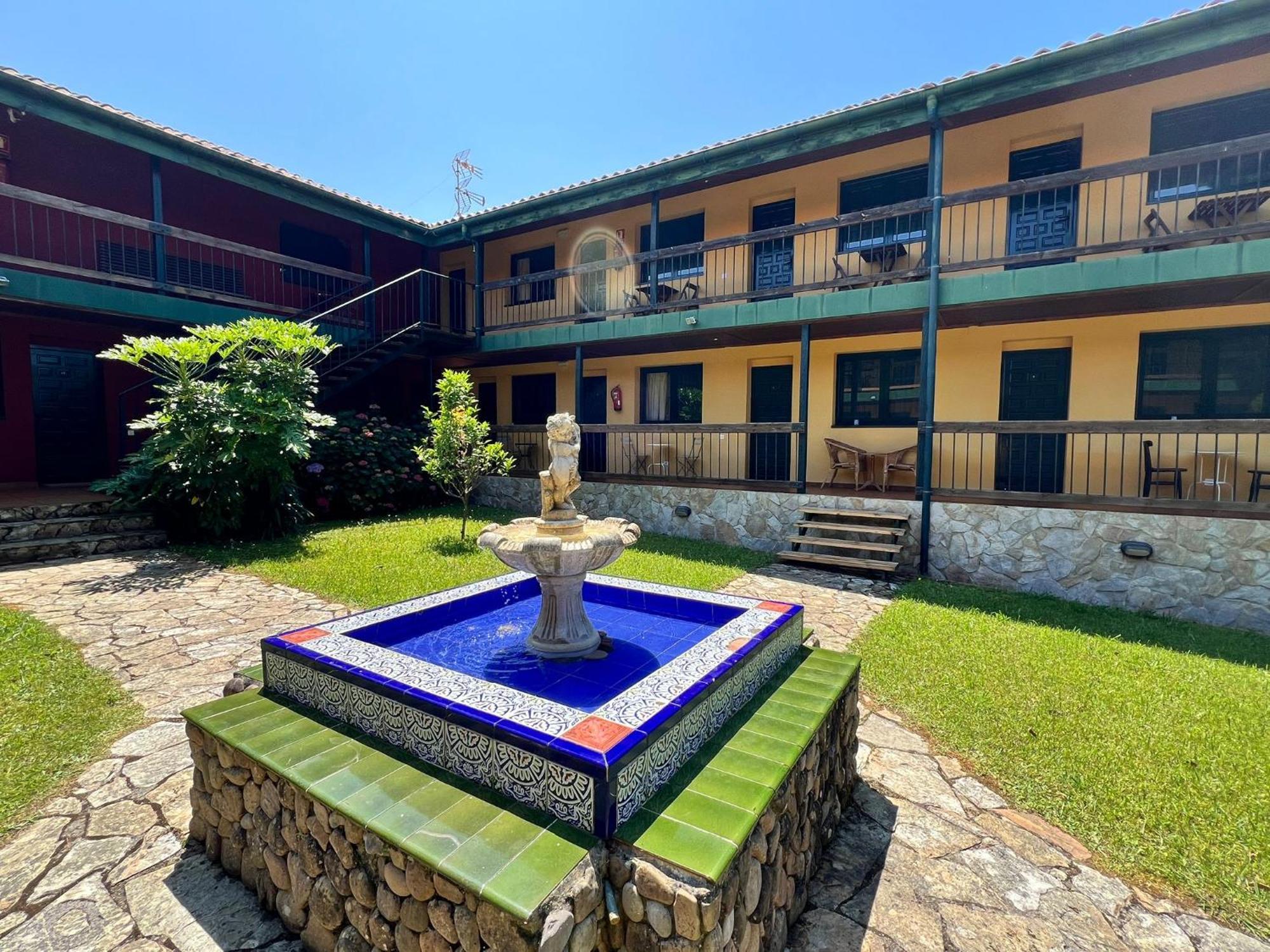 Hotel Aldea Del Trasgu 2*